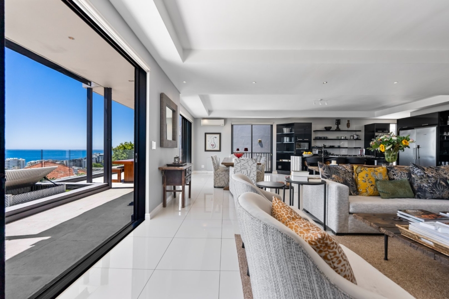 To Let 4 Bedroom Property for Rent in Fresnaye Western Cape